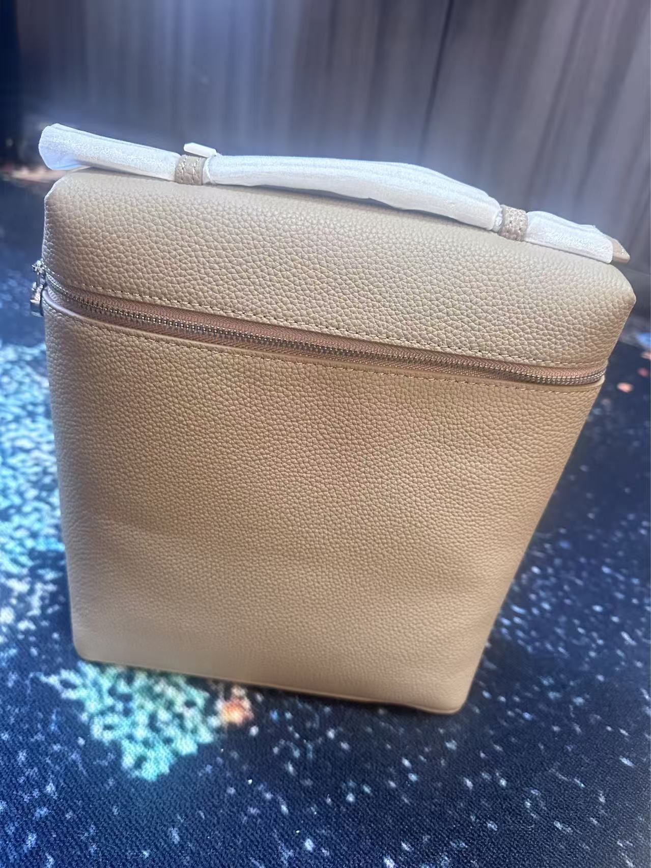 通勤法式防脏便携式双肩包百搭大号