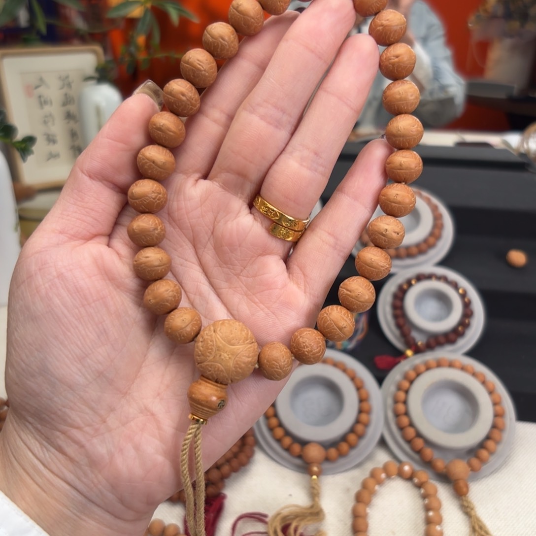 凤眼菩提吊坠W*11毫米铁籽手持27颗