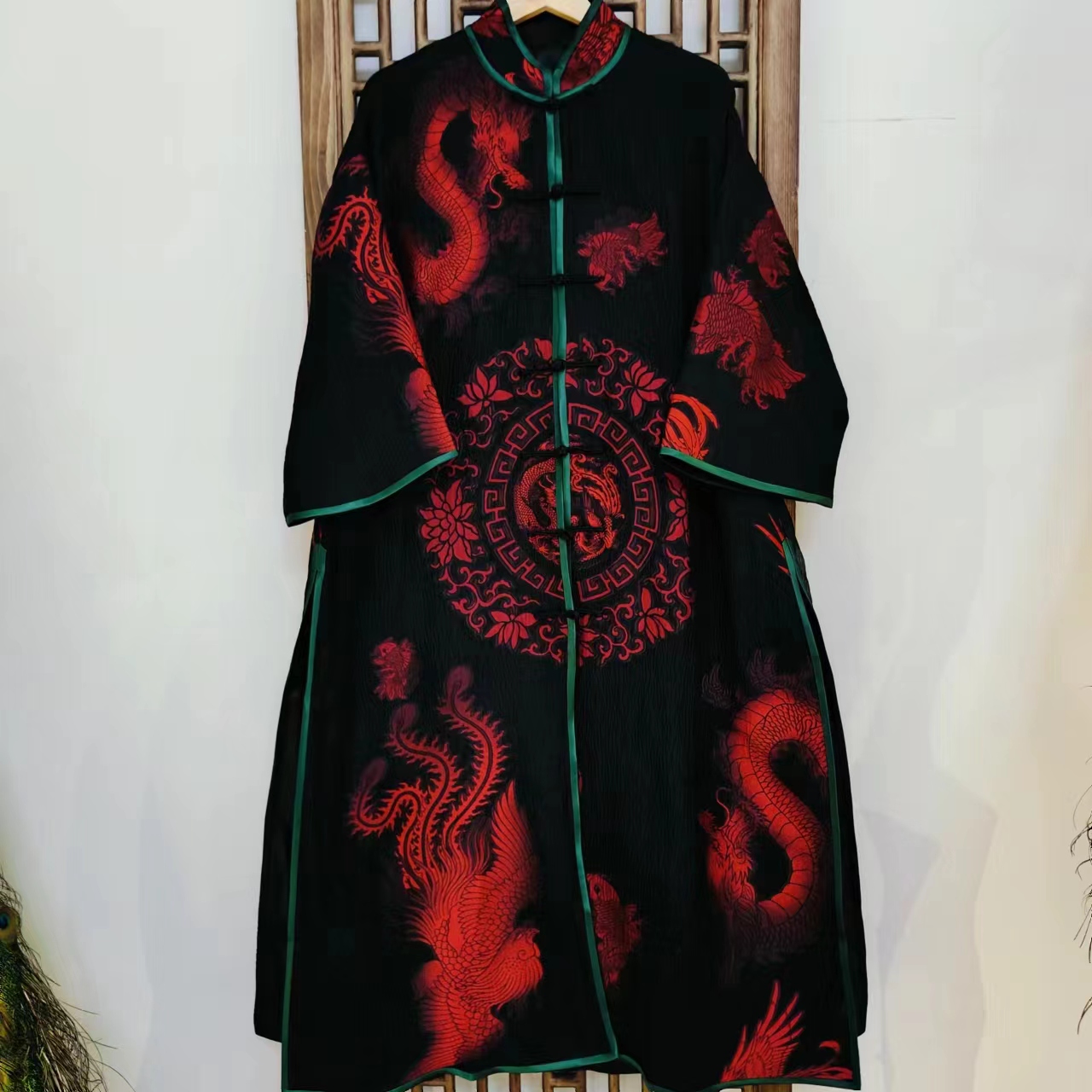 凤徕兮私人定制黑底红龙凤提花小立领对襟风衣 HY101054