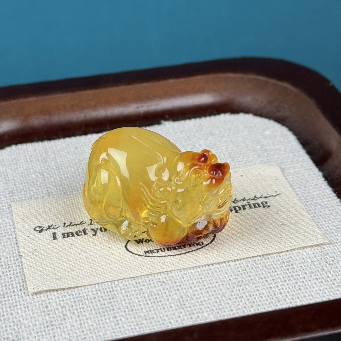 Y7167天然原矿蜜蜡 雕刻貔貅 23*31*18mm支持复检假一罚十