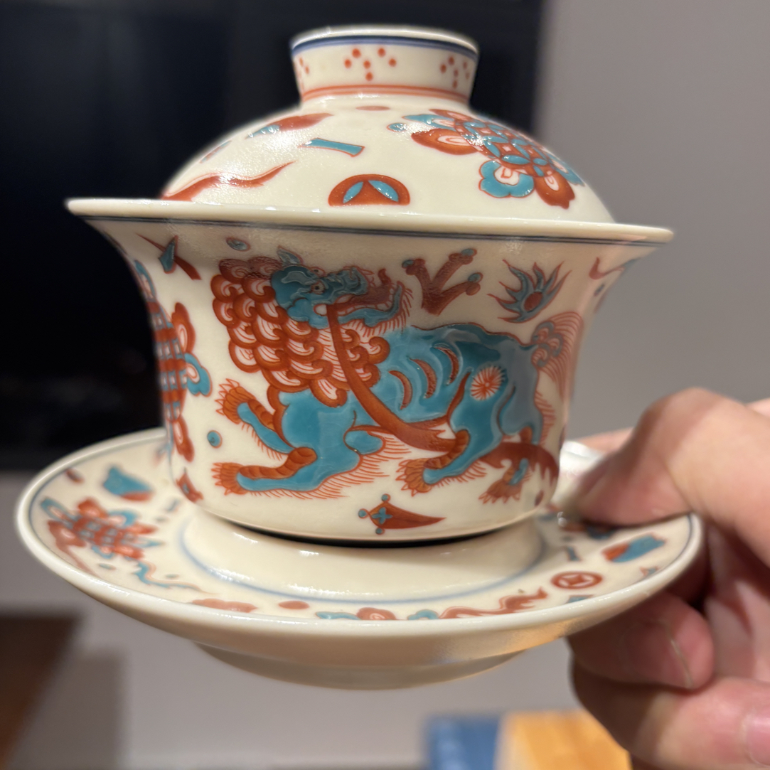 景德镇陶瓷狮子盖碗