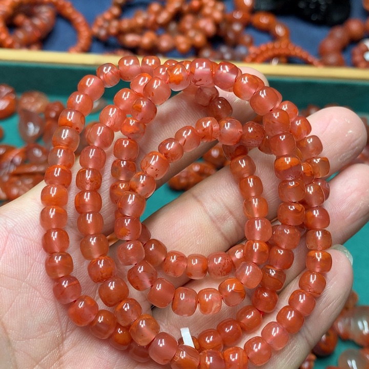 未镶嵌手串南红玛瑙6+m m