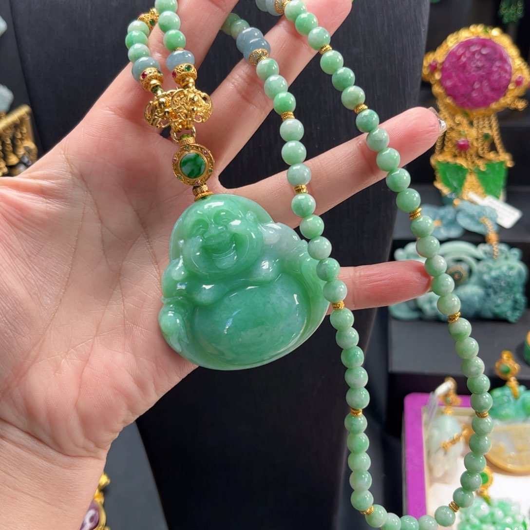 【闪购商品】翡翠颈饰未镶嵌开*佛公