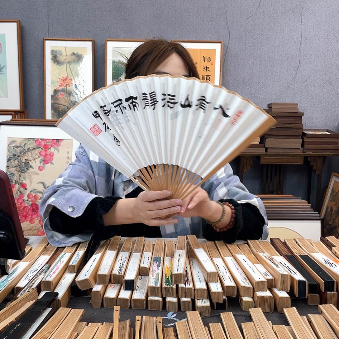 国画95寸玉竹-纯手绘-文玩扇骨（默认粘好）