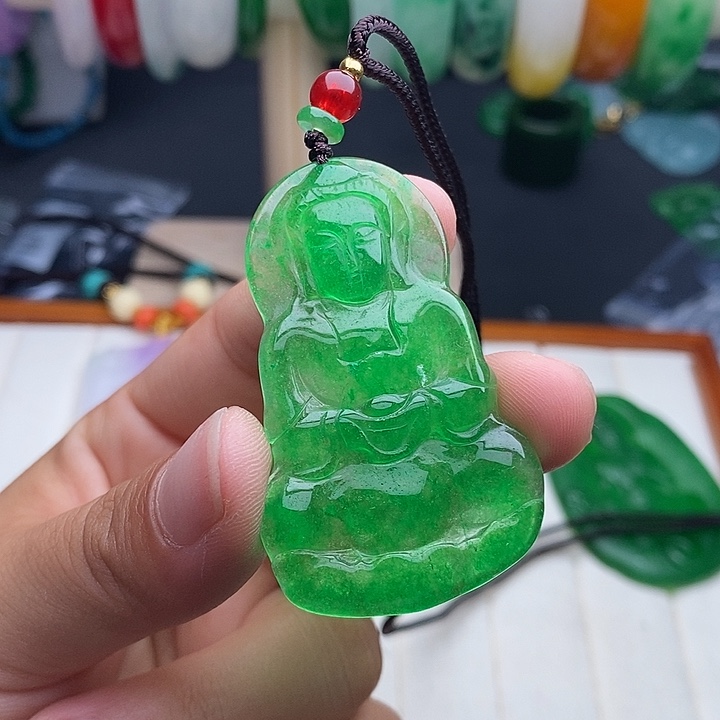 翡翠未镶嵌颈饰186手串