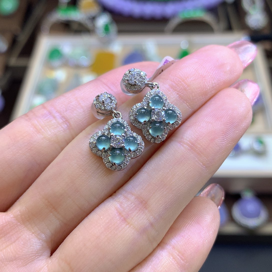 翡翠颈饰银S925镶嵌翡翠吊坠