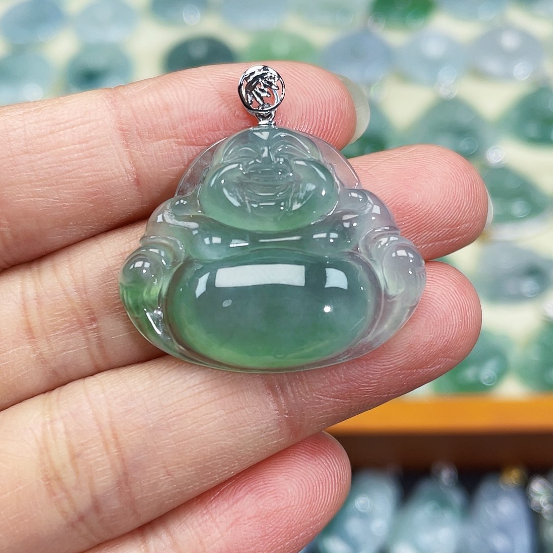 翡翠颈饰18K金镶嵌吊坠