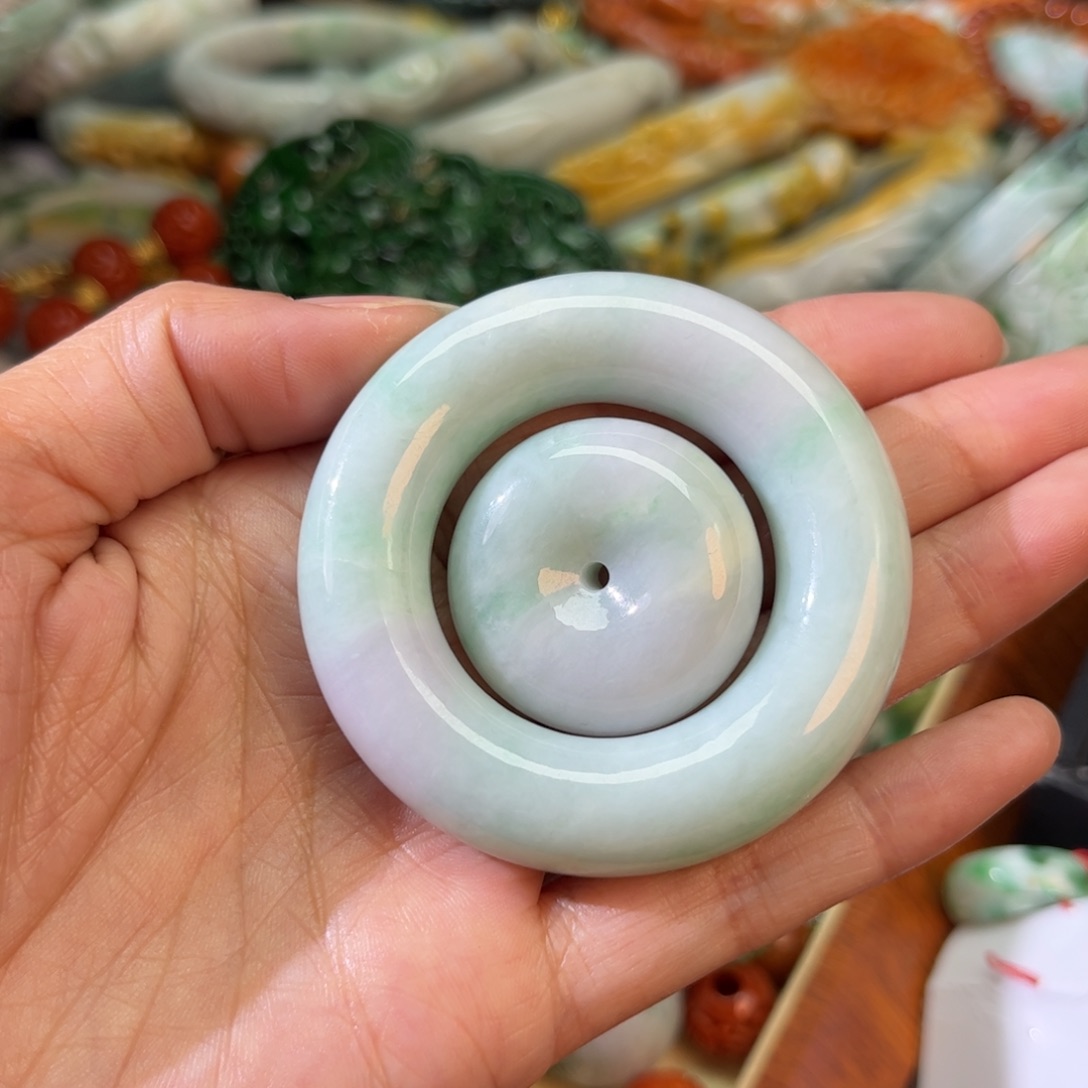 翡翠颈饰未镶嵌待编款