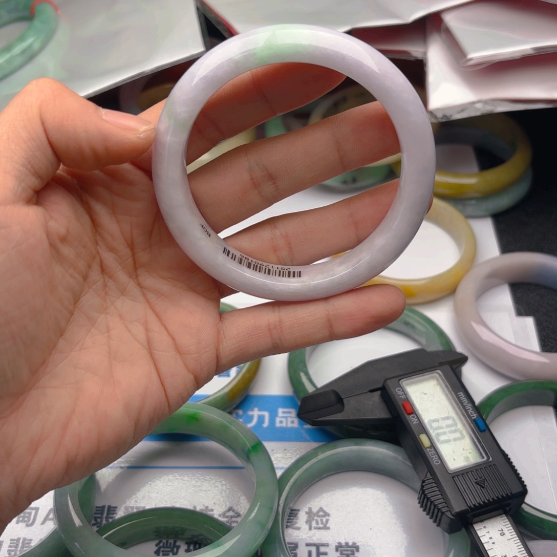 翡翠未镶嵌手镯6263x4. 90