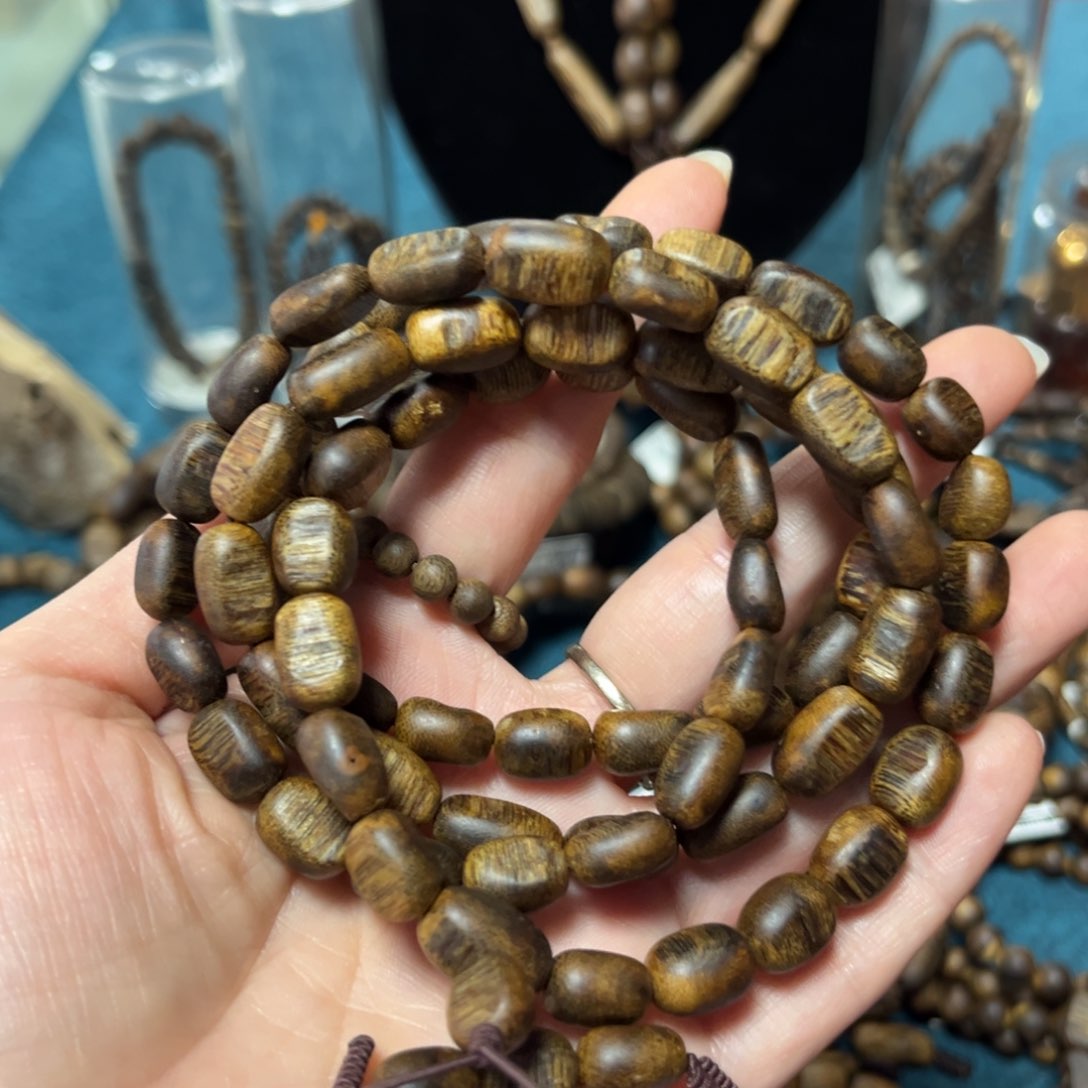 沉香手串汝湖卡8-24克多样性发货一条