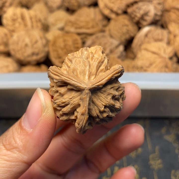 运***力文玩核桃吊坠文玩核桃异形单只