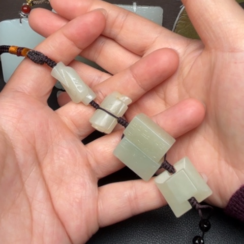 和田玉挂件未镶嵌勇****语