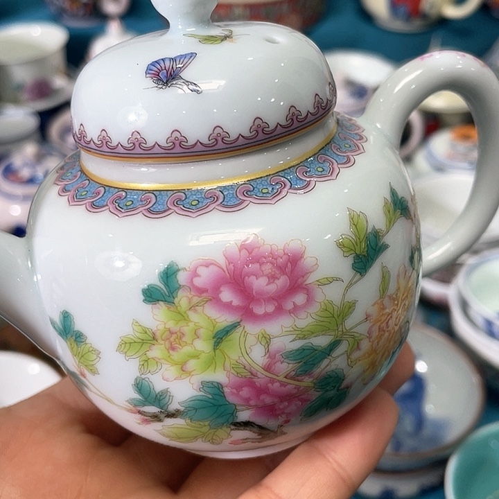 景德镇陶瓷主人杯1344