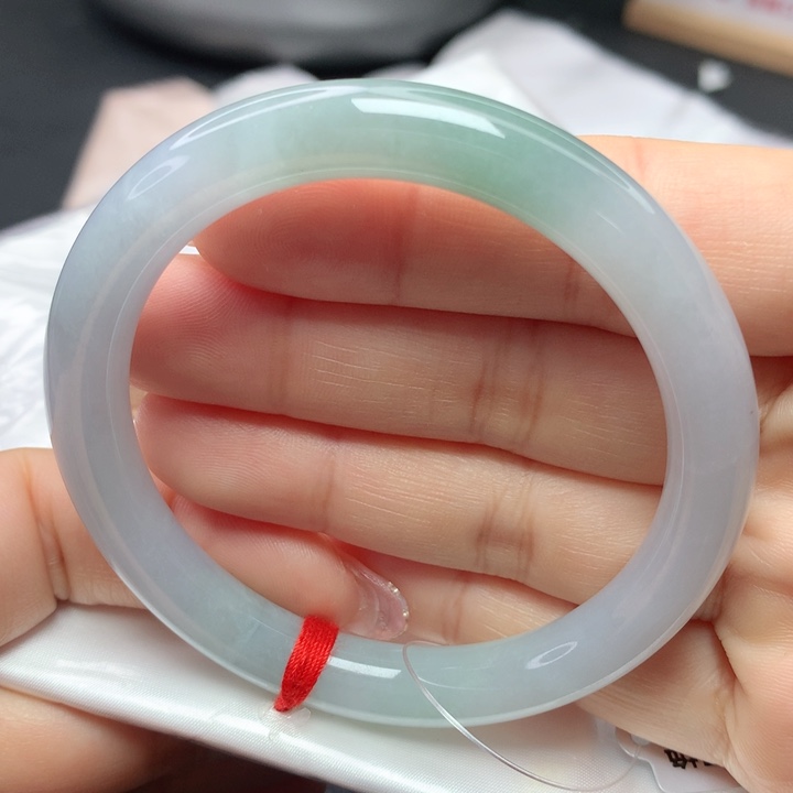 翡翠手镯未镶嵌56565757