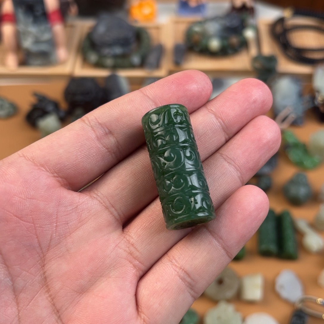 和田玉颈饰未镶嵌霸*霸