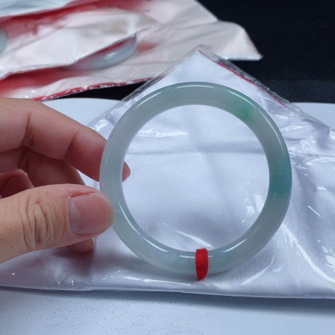 【闪购商品】翡翠手镯（圆镯）未镶嵌279号