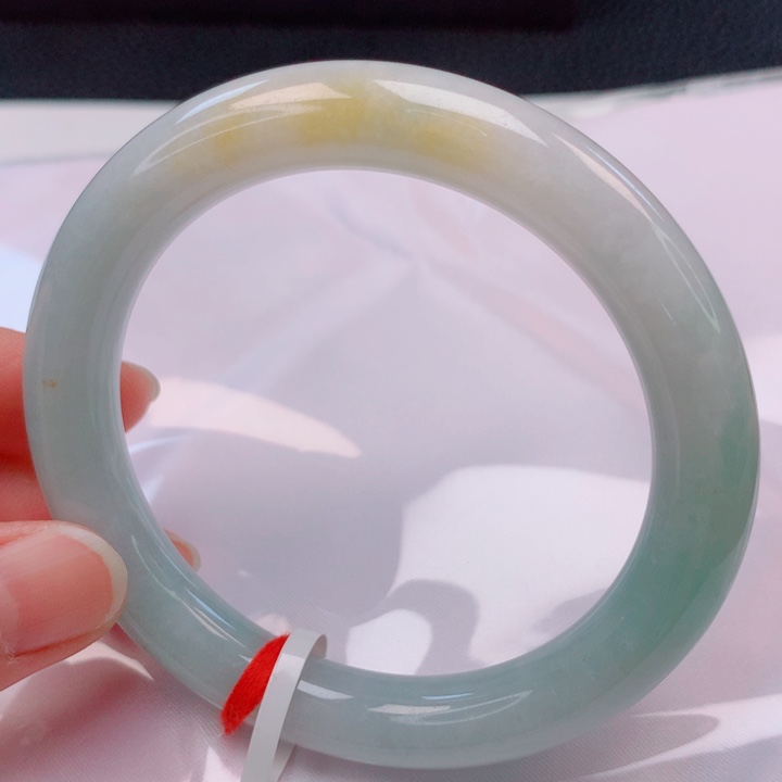 翡翠手镯（圆镯）未镶嵌60圈口