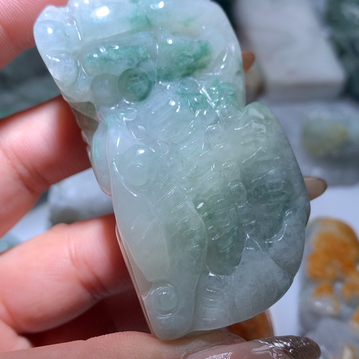 翡翠未镶嵌颈饰保真天然A货翡翠