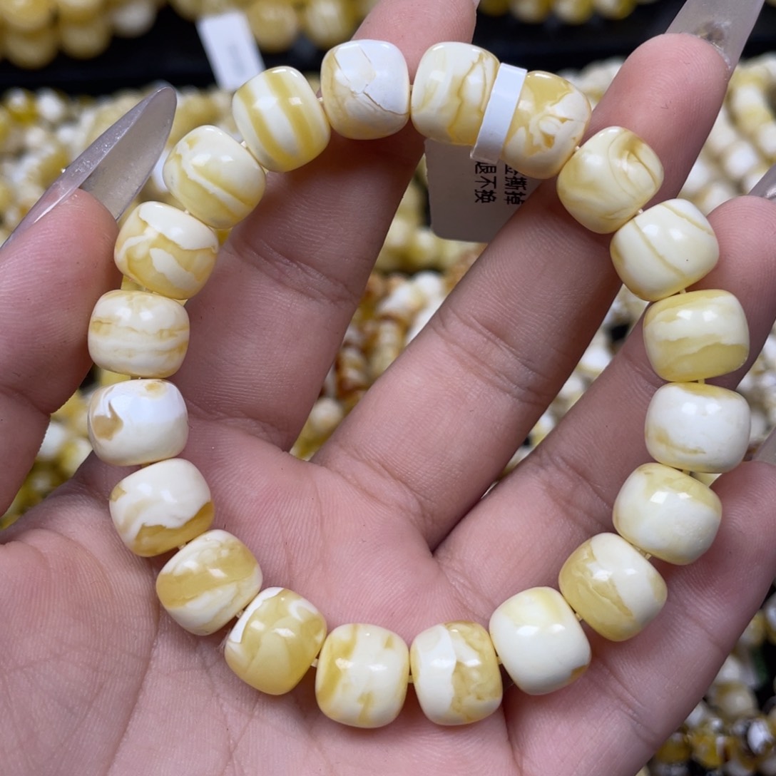 蜜蜡未镶嵌珠宝奇石11.2m