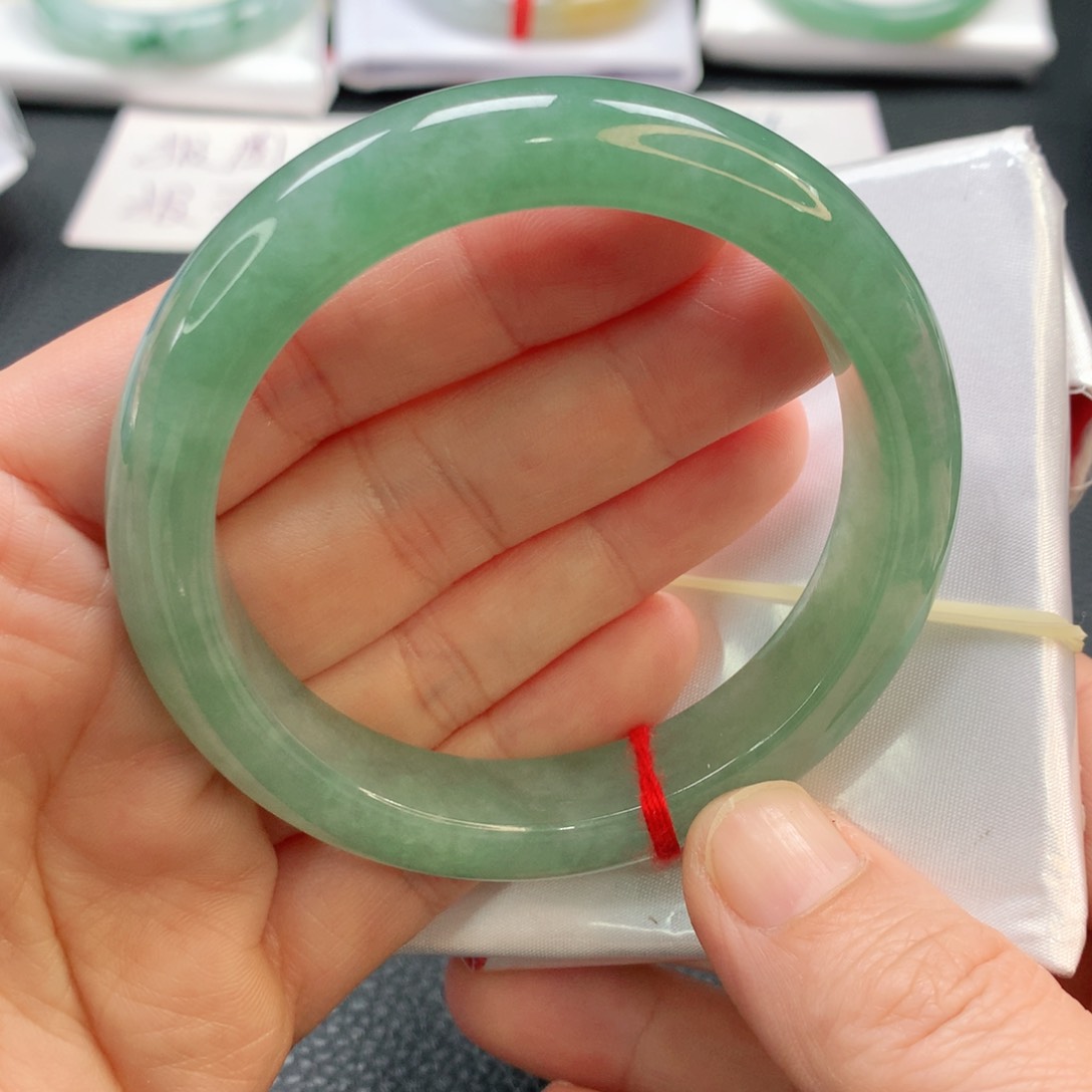 翡翠手镯未镶嵌57正