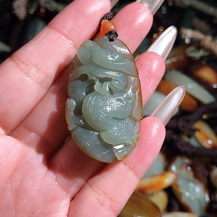 和田玉颈饰未镶嵌