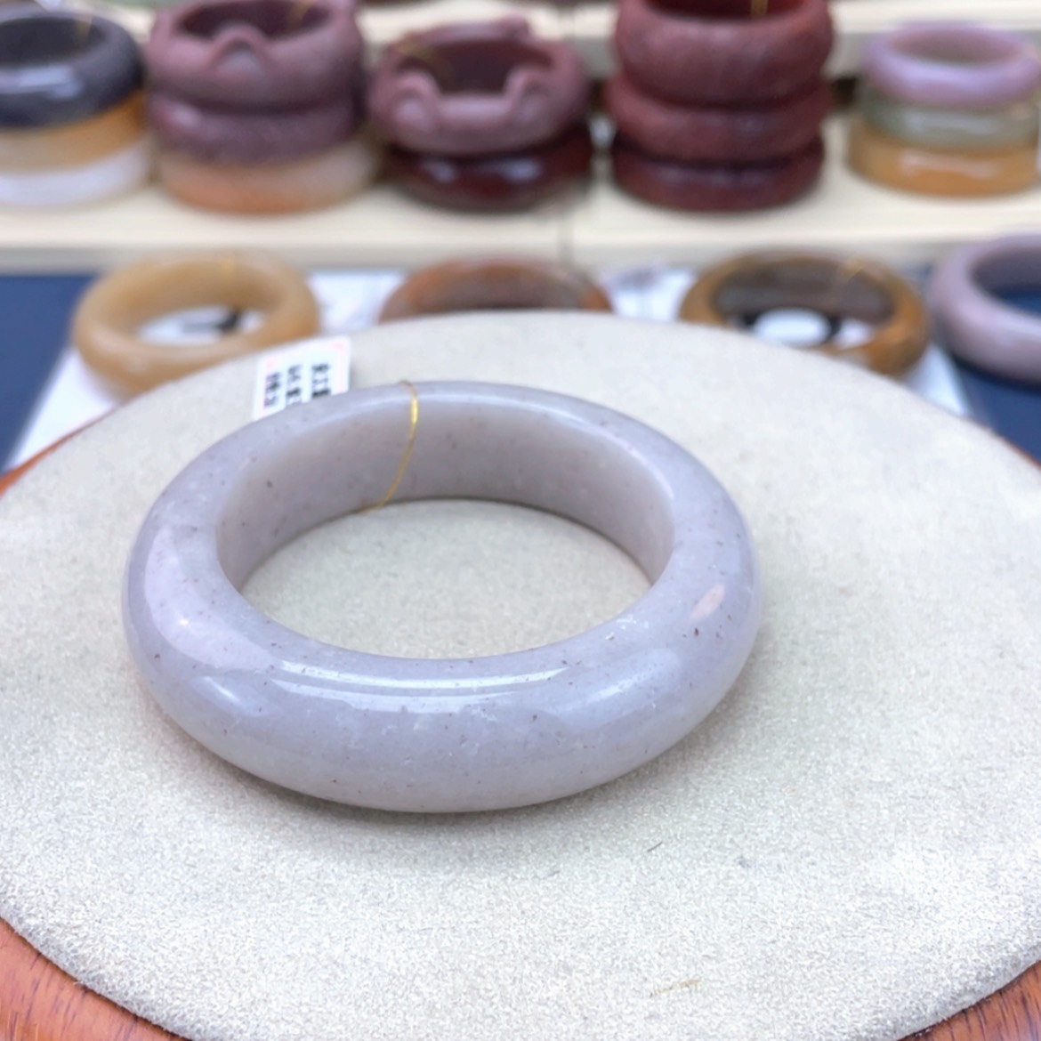 【闪购商品】石英质玉手镯未镶嵌