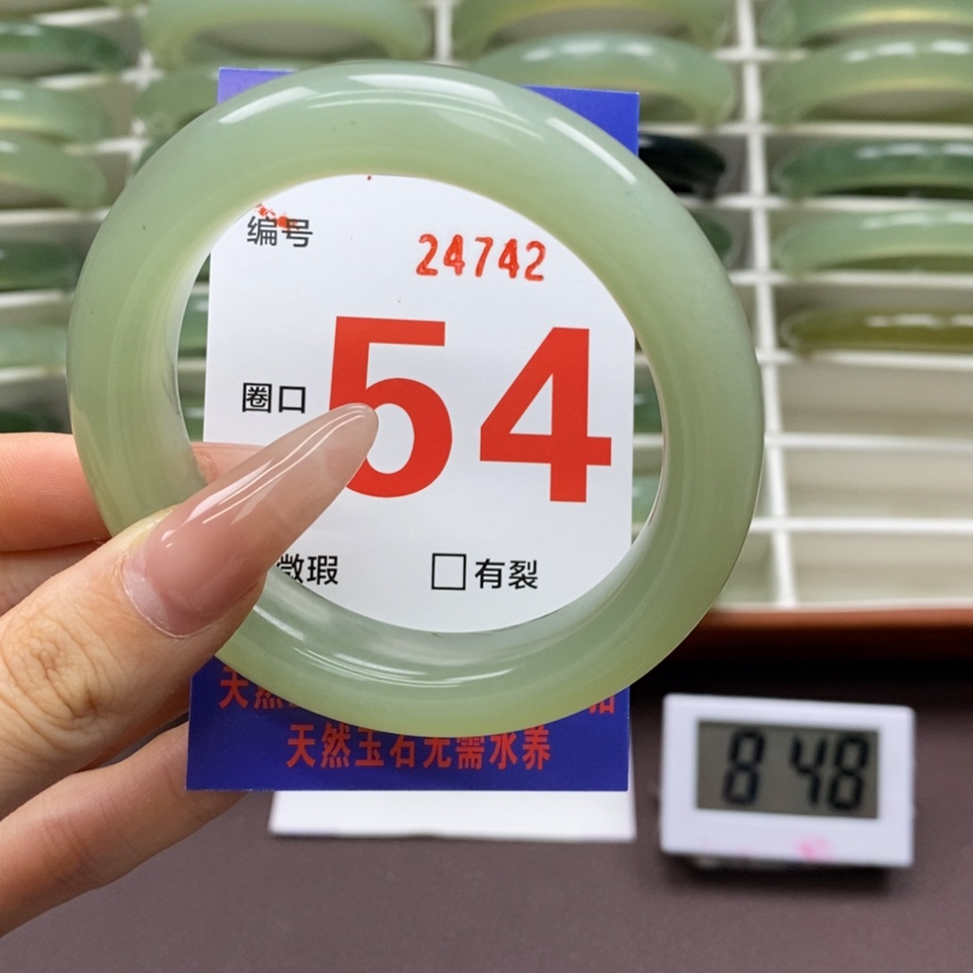 未镶嵌蛇纹石玉手镯