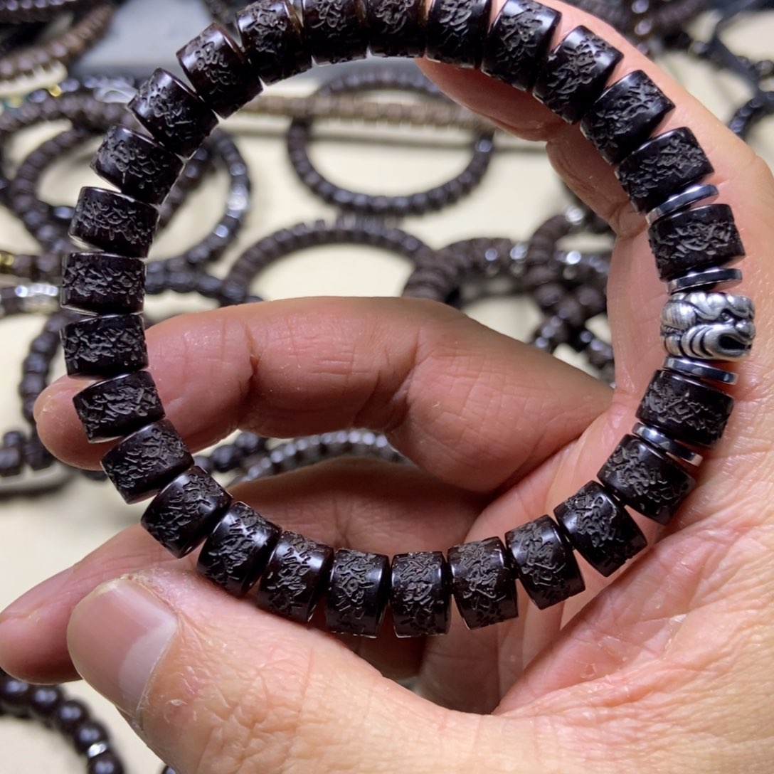 8***哥手串椰蒂耶蒂耶嘎97