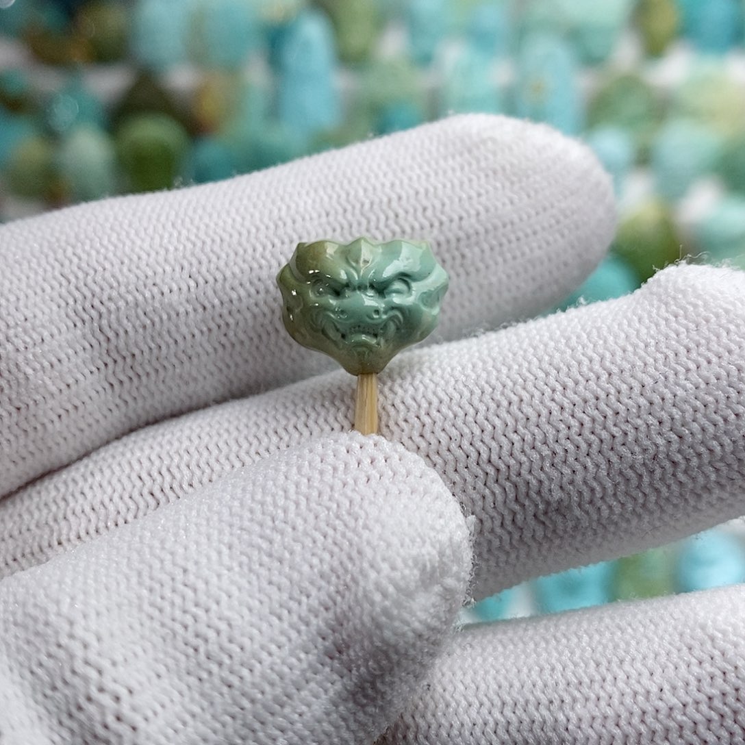 绿松石绿松石未镶嵌