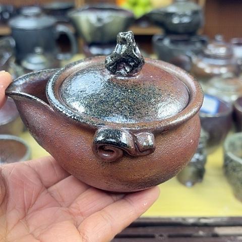 紫砂茶杯金*自产自销