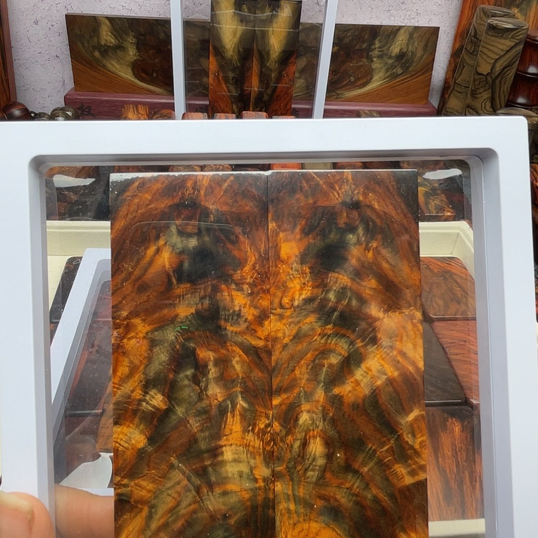 大***牙交趾黄檀（大红酸枝）