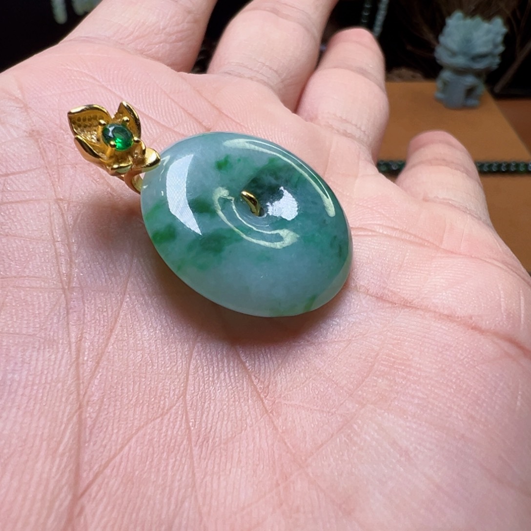 翡翠未镶嵌颈饰平安扣挂件