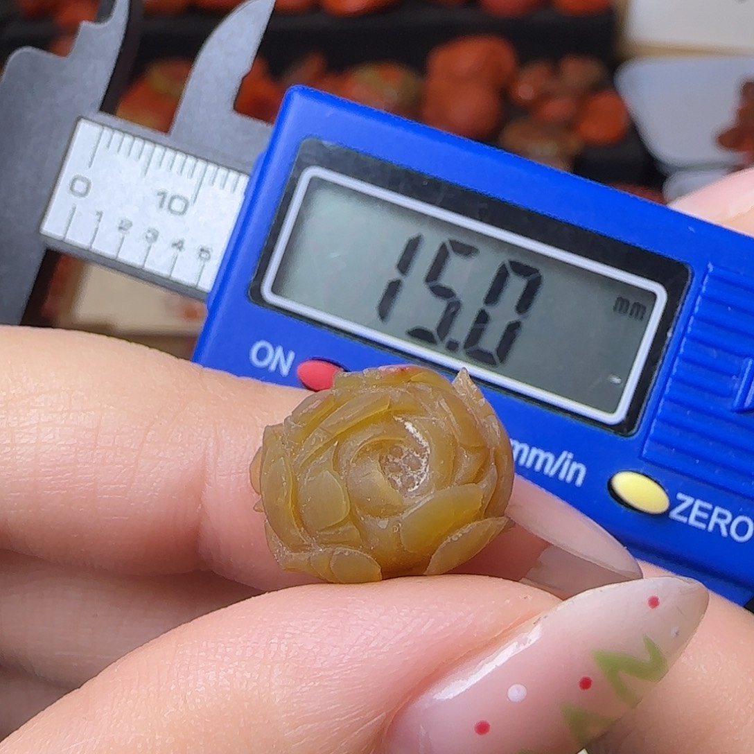 南红玛瑙未镶嵌颈饰