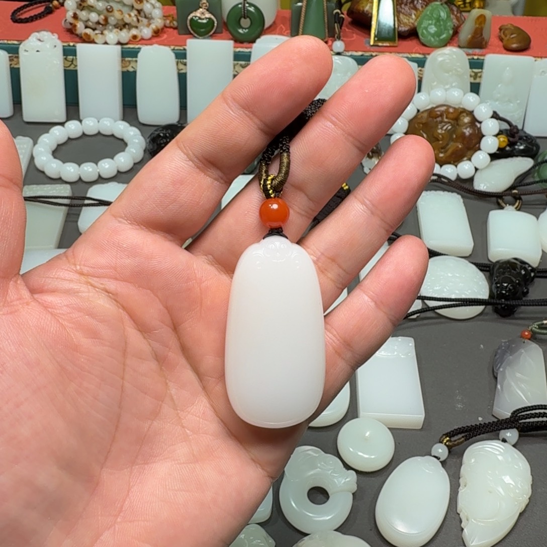 和田玉未镶嵌吊坠(不含链)