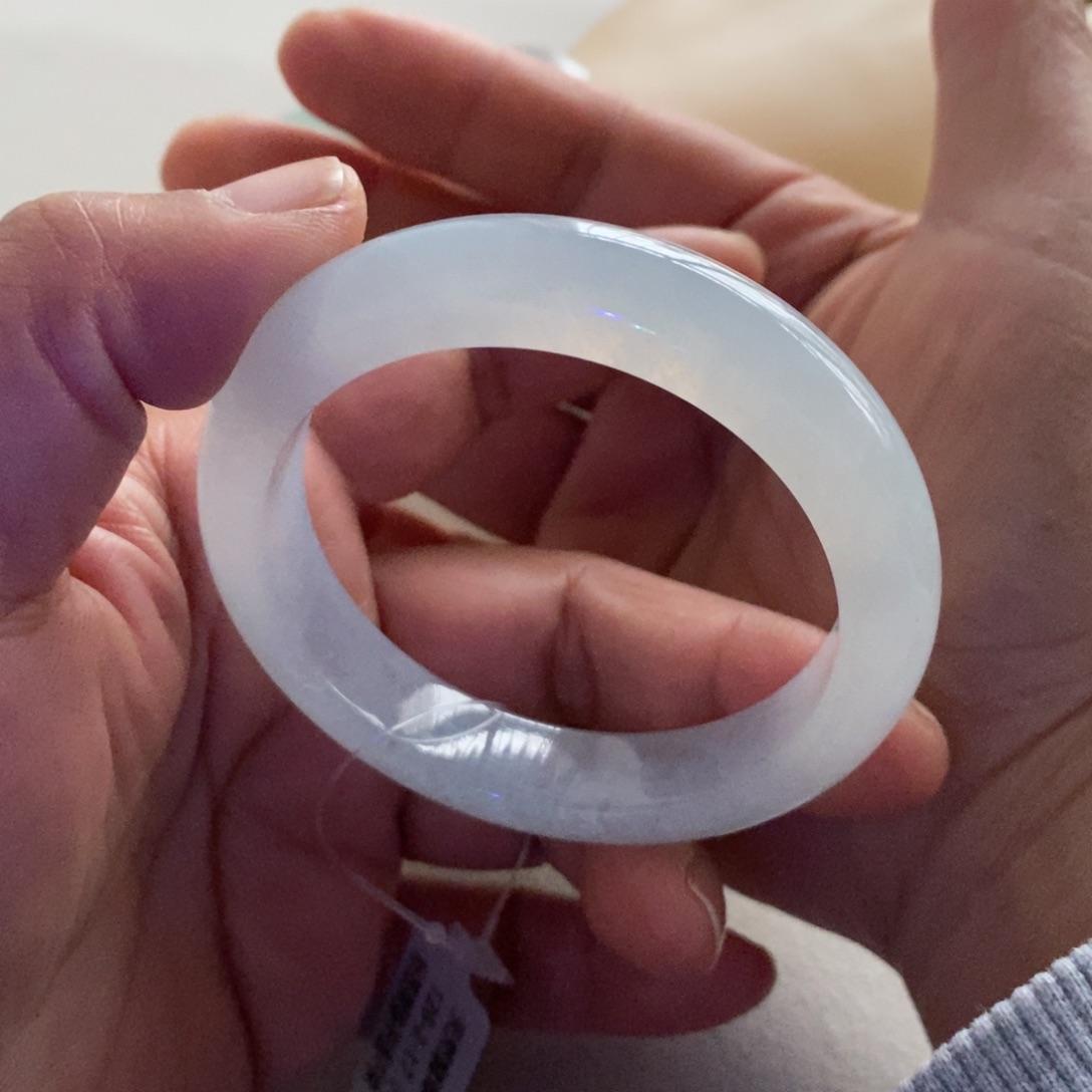 翡翠手镯未镶嵌天然翡翠手镯