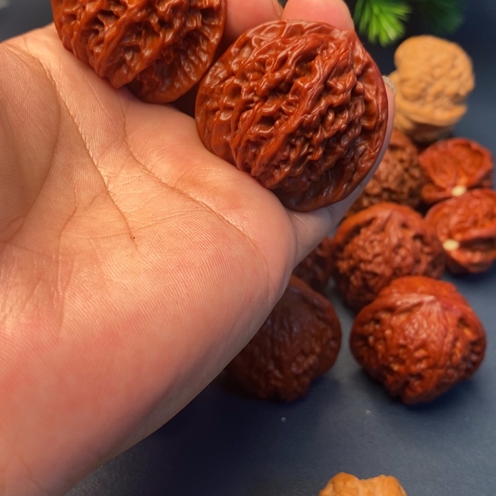 H***y文玩核桃把件盘龙纹4