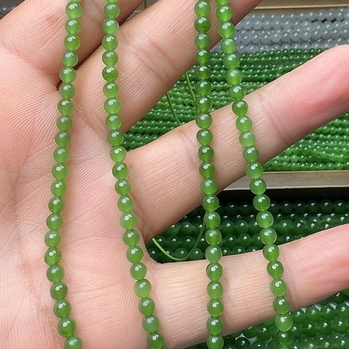 和田玉未镶嵌颈饰碧玉冰阳绿卡4