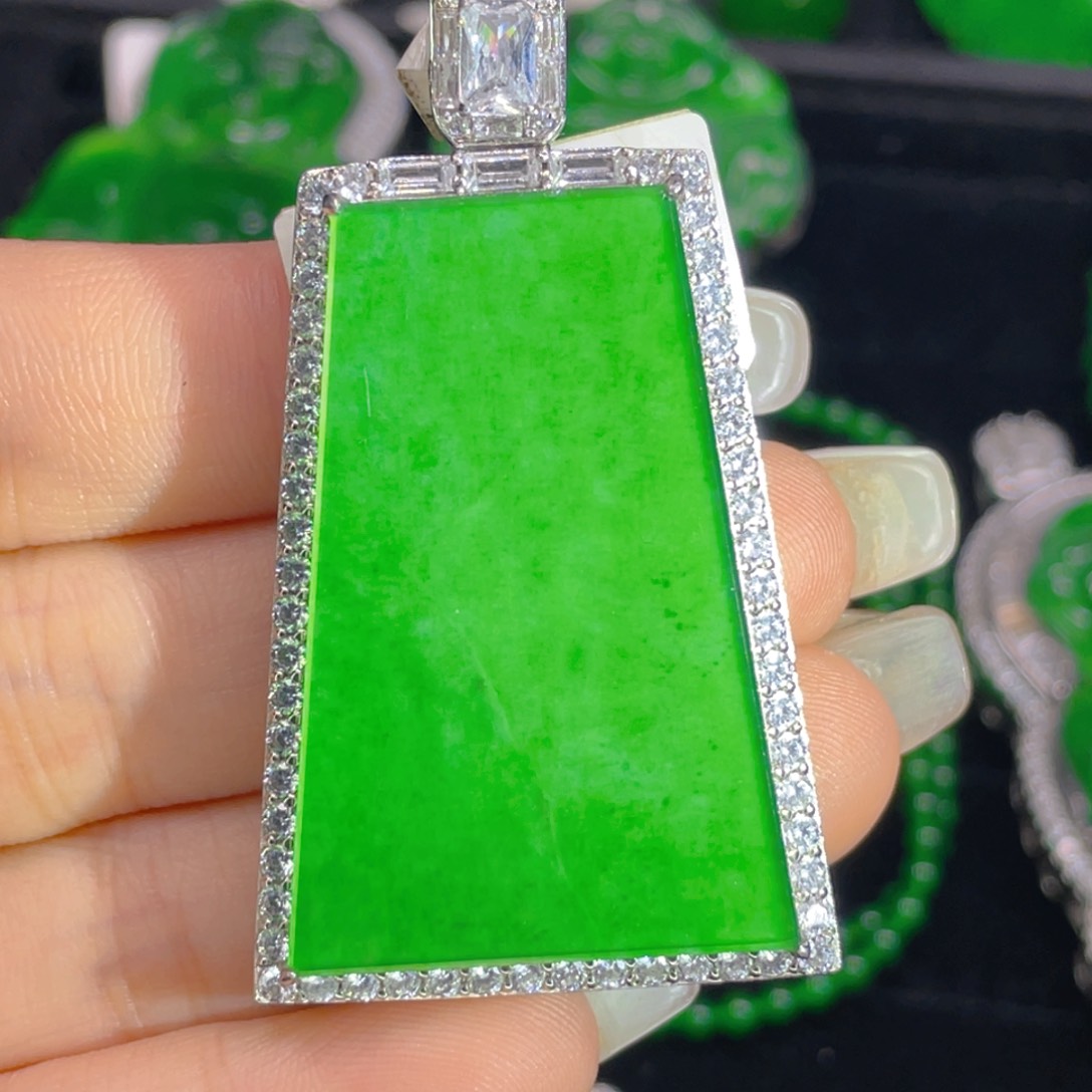 翡翠吊坠(不含链)未镶嵌