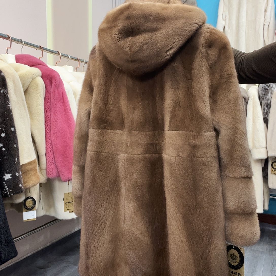 ?****℃新款整貂外套戴帽