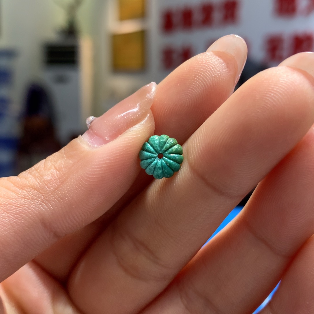 绿松石配饰未镶嵌