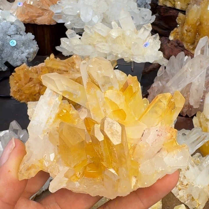 净***溪黄晶珠宝半成品未镶嵌