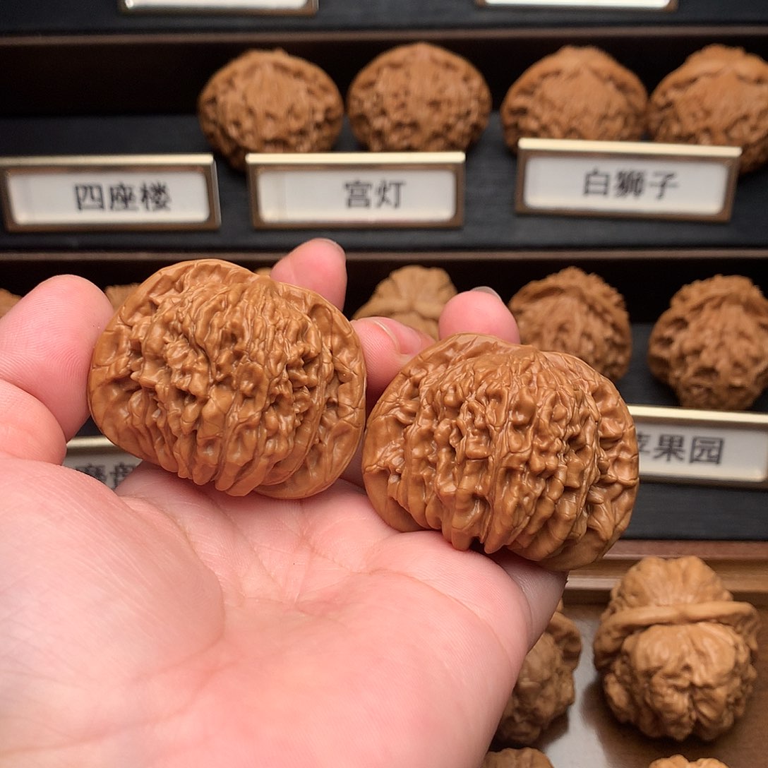 文玩核桃吊坠190号山地楼45