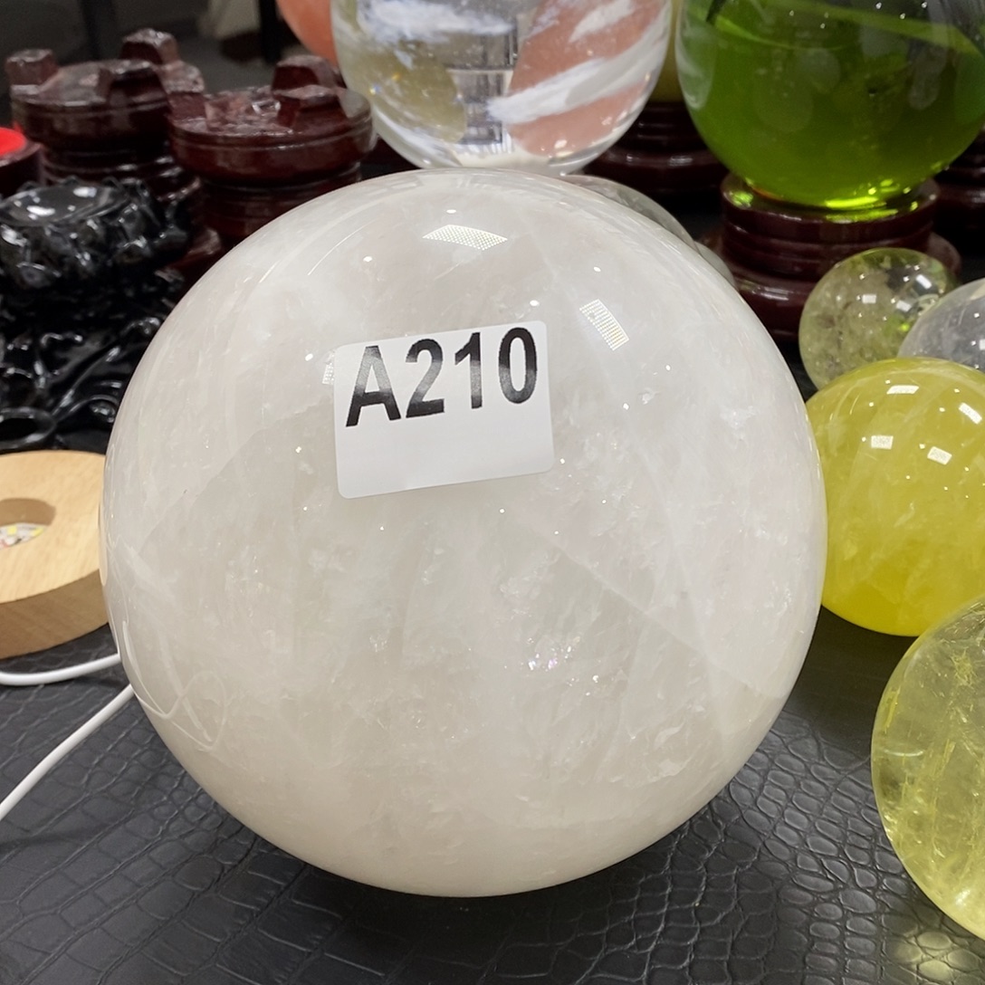 灯***汪石材天然白水晶16.6