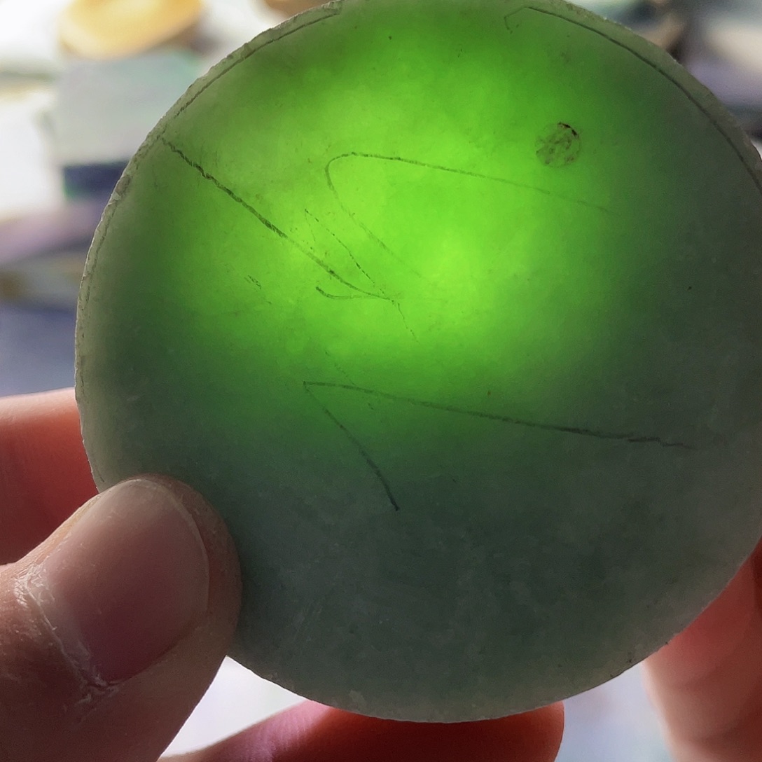 翡翠颈饰未镶嵌毛料85