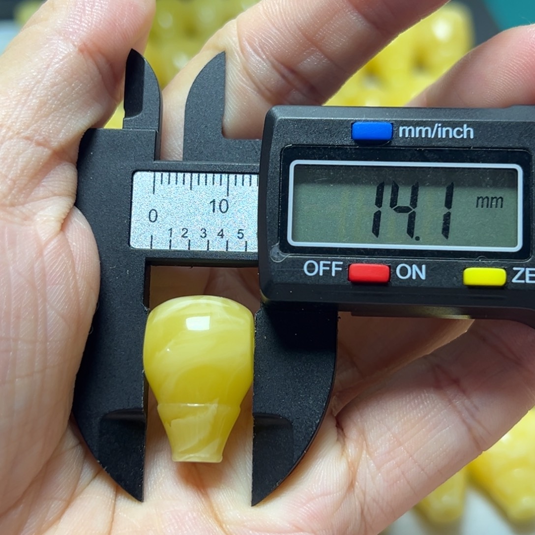 未镶嵌琥珀裸石三通