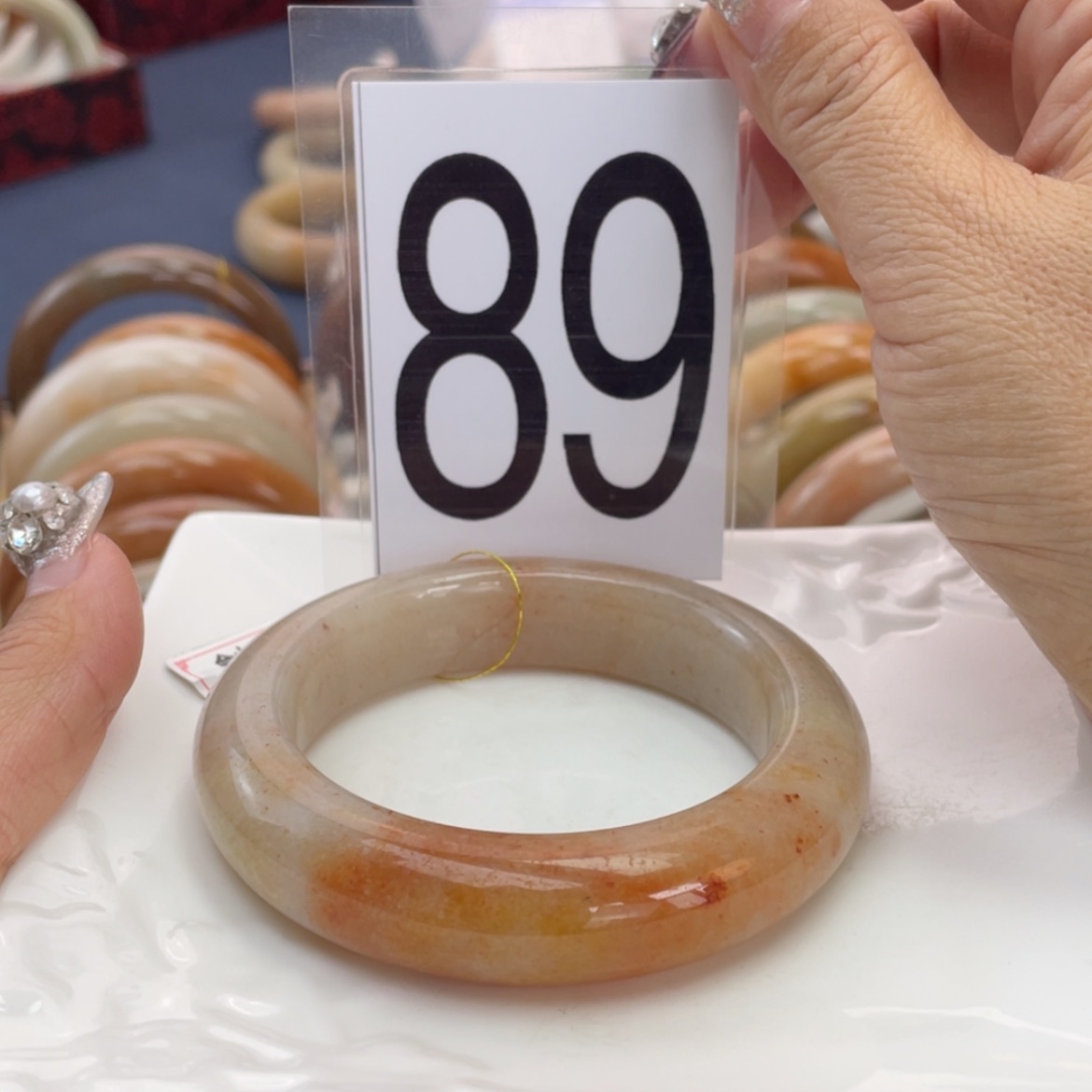 【闪购商品】石英质玉手镯未镶嵌