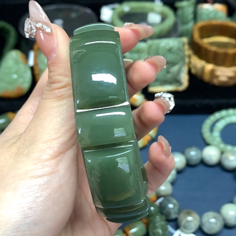 【闪购商品】和田玉珠宝奇石未镶嵌光*