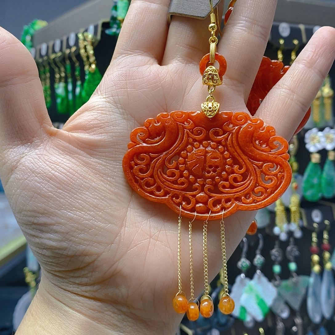 未镶嵌翡翠耳饰翡翠