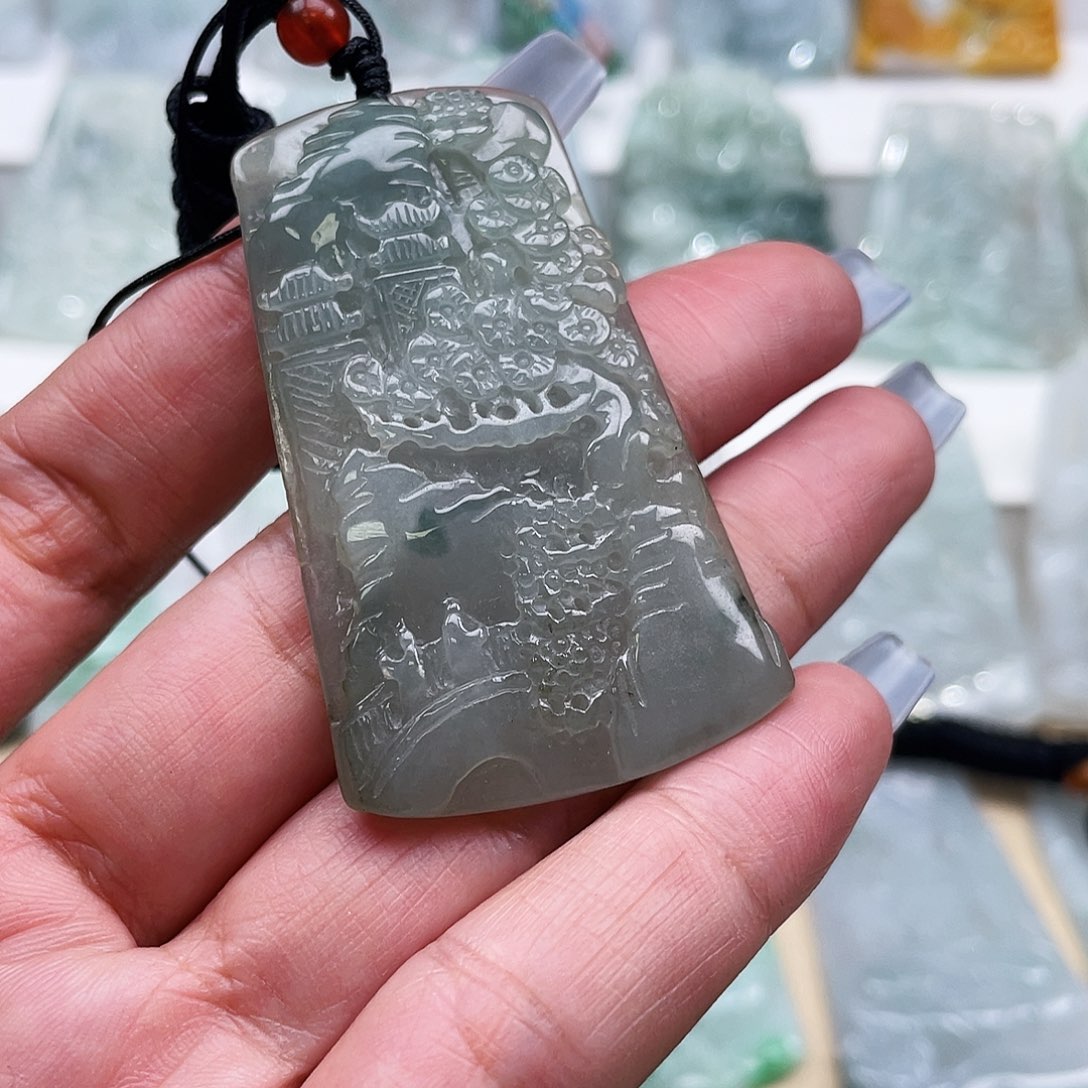 颈饰未镶嵌翡翠山水