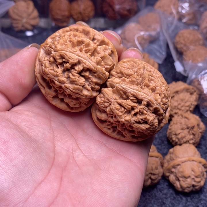 吊坠文玩核桃47大粗筋